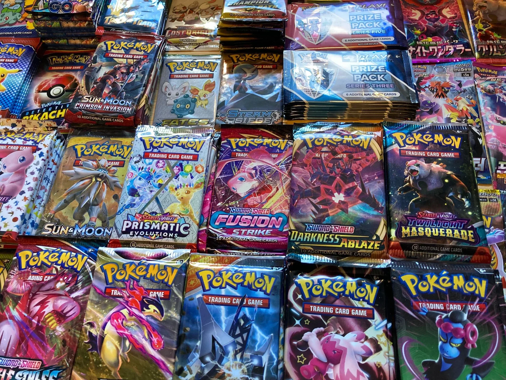 LSD-zegels in de vorm van Pokémonkaarten gevonden bij drugsonderzoek in Vaals