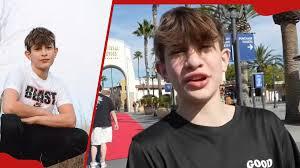 Youtube-ster Nidal Wonder uit ziekenhuis ontslagen naar zwaar verkeersongeval